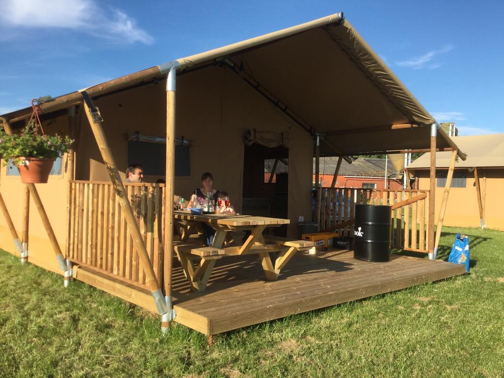Glamping Aan De Vleterbeke Otel Vleteren Dış mekan fotoğraf